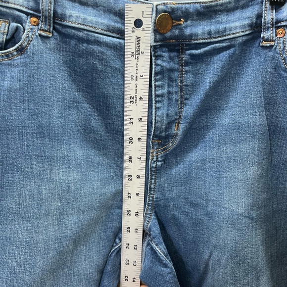 Lane Bryant Mid Rise Boyfriend Flex Magic Jeans Womens 14 Plus size Stretch 2019 - Picture 5 of 9